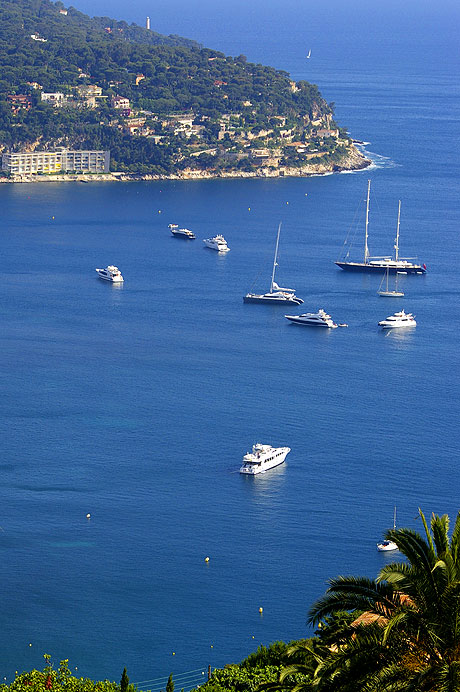 Sailing boat in Saint Jean Cap Ferrat bay photo